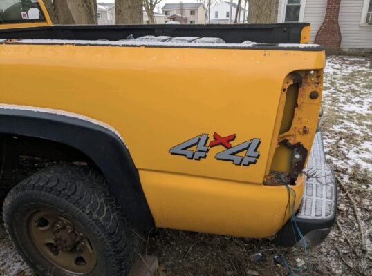 TRUCK BED 99-07 Chevy Silverado GMC Sierra 1500 2500 3500 8' Truck BED ONLY